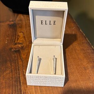 ELLE Rodeo Drive V-Shaped 925 Silver Hoop Earrings W/Stones *Discontinued